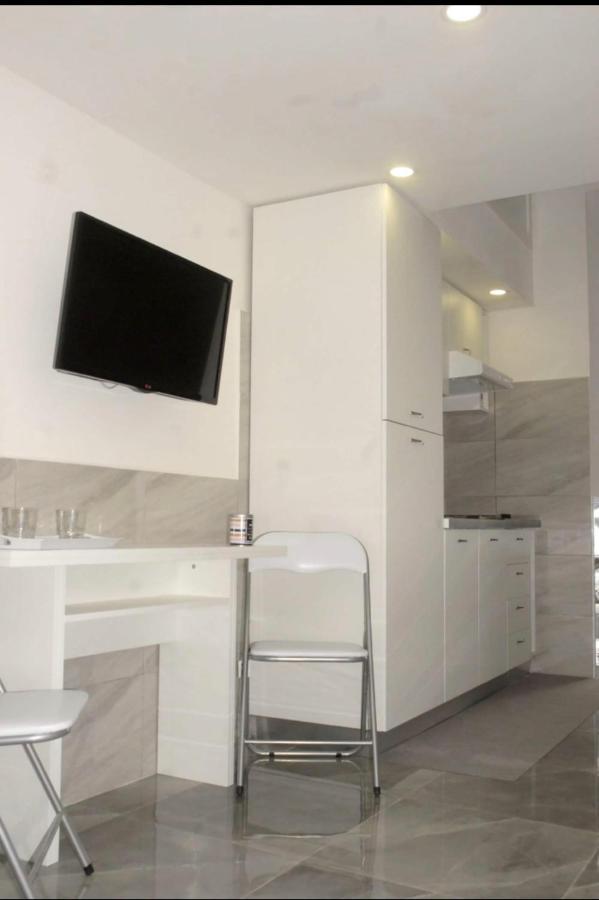 La Maison Di Greta Apartment Наполи Екстериор снимка